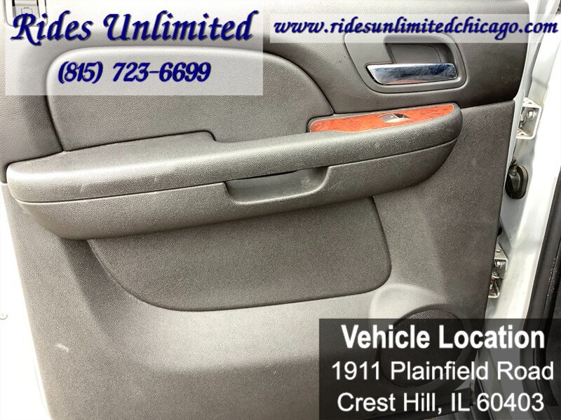Used 2013 Chevrolet Avalanche LS RWD image 25