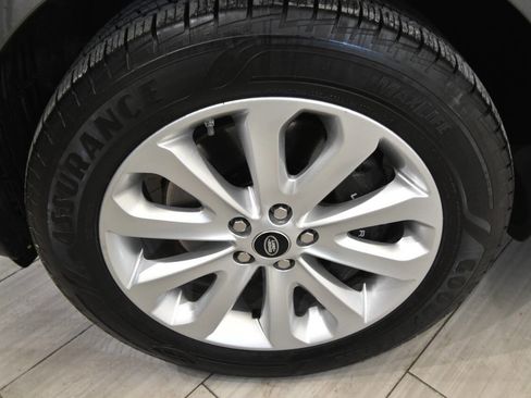 Used 2018 Land Rover Range Rover Long Wheelbase Supercharged image 10