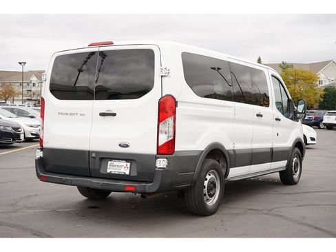 Used 2016 Ford Transit 150 XL image 3