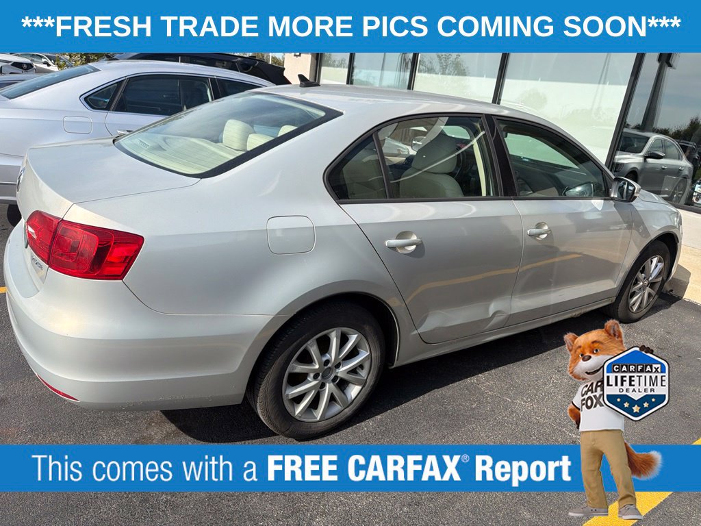 Used 2012 Volkswagen Jetta SE FWD image 4