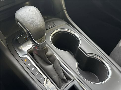 Used 2023 Chevrolet Equinox LT image 20