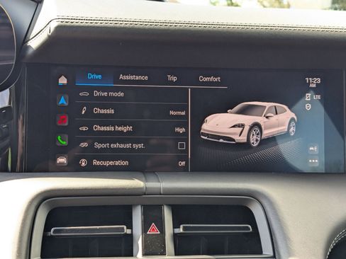 New 2024 Porsche Taycan 4 Cross Turismo image 18