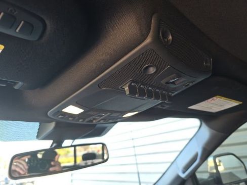 Used 2022 Ford F350 Platinum w/ Tremor Off-Road Package image 17