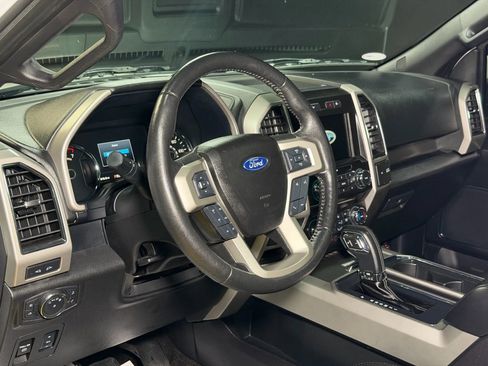 Used 2017 Ford F150 Lariat image 45
