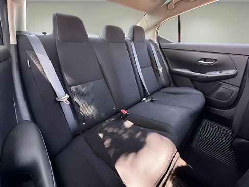 Used 2022 Nissan Sentra S FWD image 19