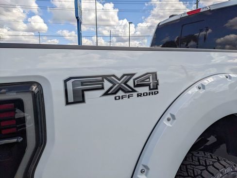 Used 2021 Ford F250 Lariat image 13