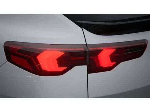 New 2027 BMW X2 xDrive28i AWD/4WD image 8