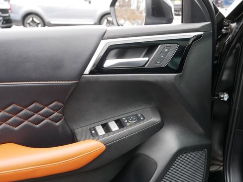 Used 2023 Mitsubishi Outlander SEL image 19