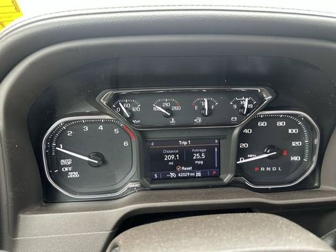 Certified 2022 GMC Sierra 1500 SLT w/ Driver Alert Package I AWD/4WD image 11