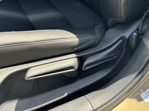 Used 2025 Honda Civic Sport image 22
