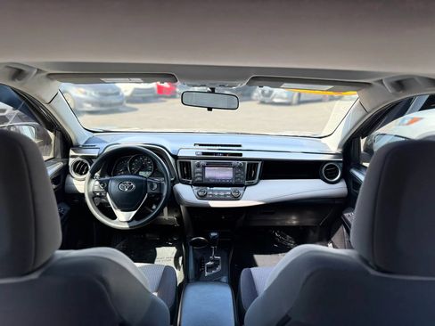Used 2013 Toyota RAV4 XLE FWD image 16