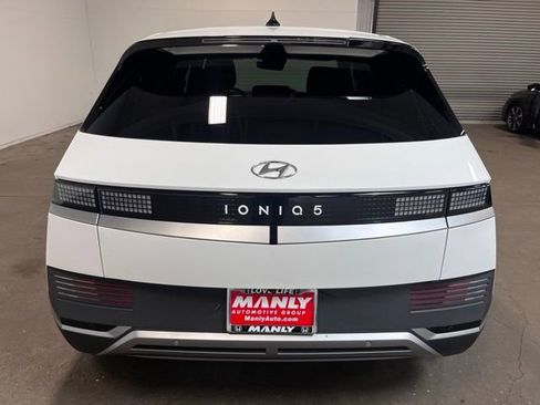 Used 2024 Hyundai Ioniq 5 SEL RWD image 4