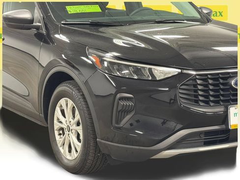 Used 2025 Ford Escape Active FWD image 5