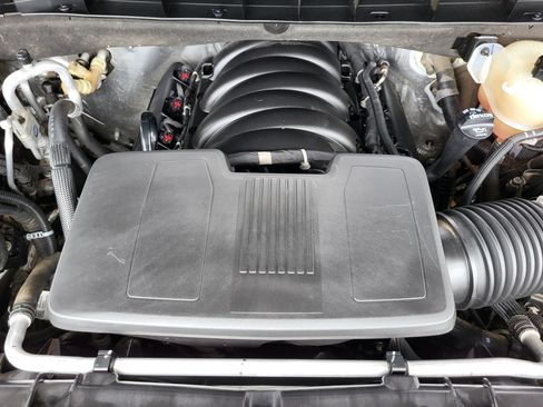 Used 2023 GMC Yukon XL SLT AWD/4WD image 26