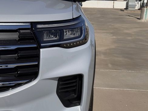 New 2026 Ford Explorer Active image 8