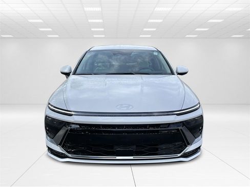 New 2025 Hyundai Sonata SEL image 2
