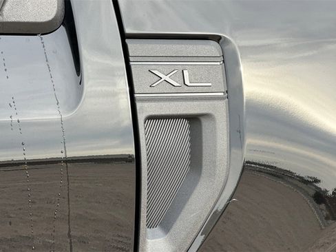 New 2026 Ford Maverick XL image 24