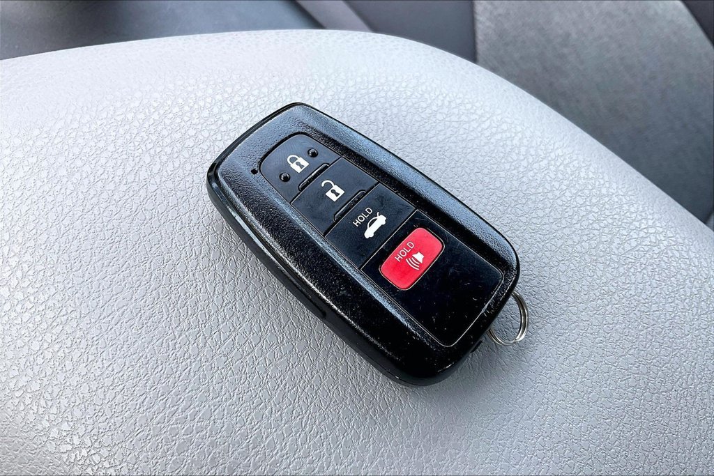 Used 2021 Toyota Camry LE w/ Audio Upgrade Package FWD image 34