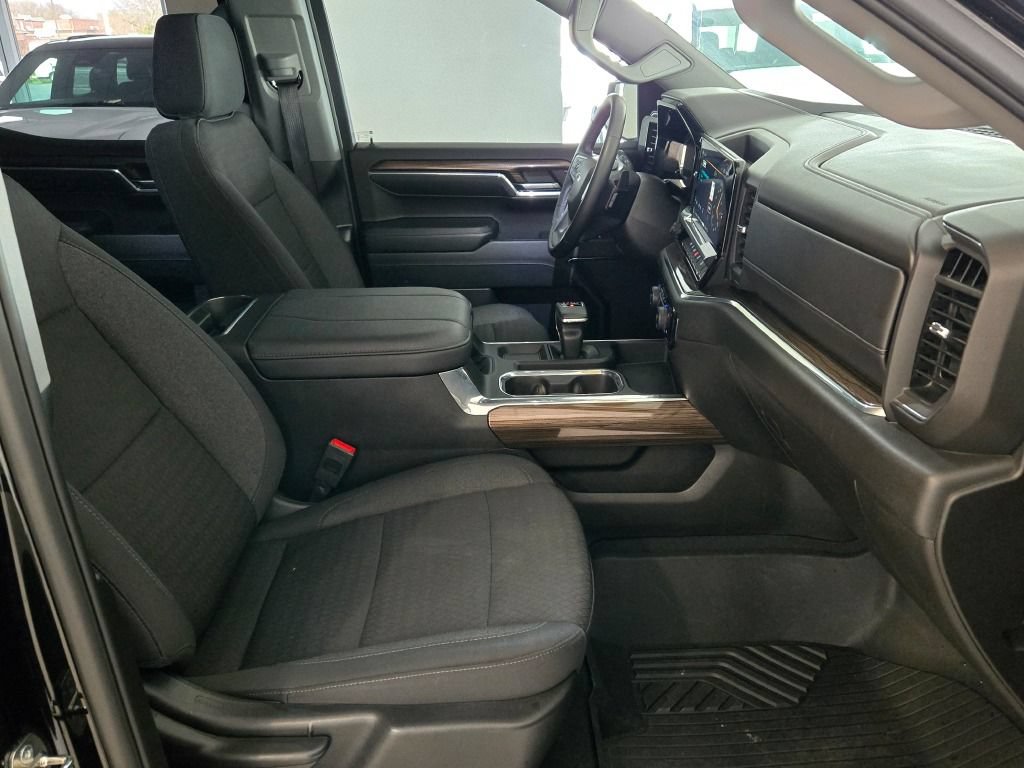 Certified 2024 Chevrolet Silverado 1500 RST w/ Z71 Off-Road Package AWD/4WD image 6