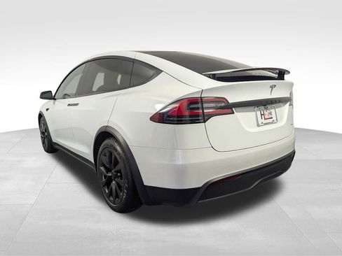 Used 2022 Tesla Model X Plaid image 19