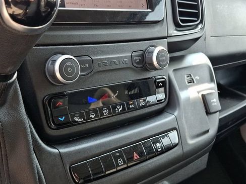 Used 2025 RAM ProMaster 2500 w/ Convenience Group FWD image 16