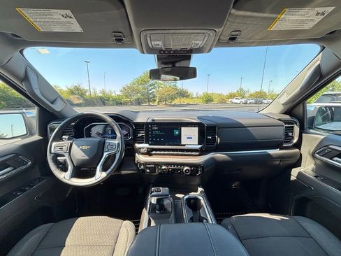 Used 2024 Chevrolet Silverado 1500 LT AWD/4WD image 22