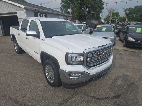 Used 2017 GMC Sierra 1500 SLE w/ SLE Value Package AWD/4WD image 1