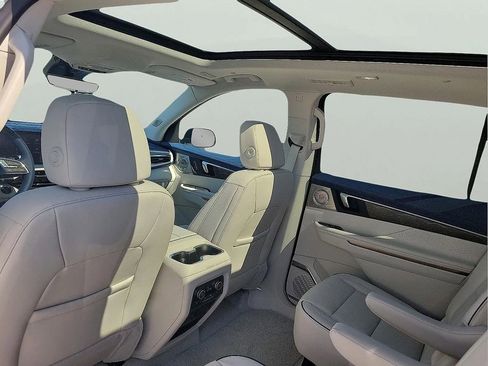 New 2026 Buick Enclave Avenir w/ Super Cruise Package image 12