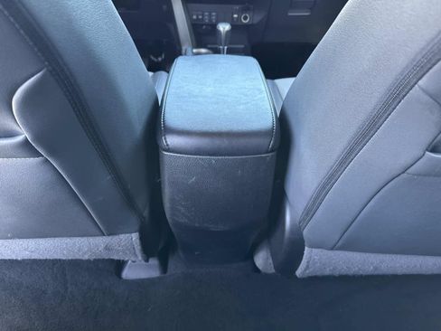 Used 2014 Toyota RAV4 Limited AWD/4WD image 17