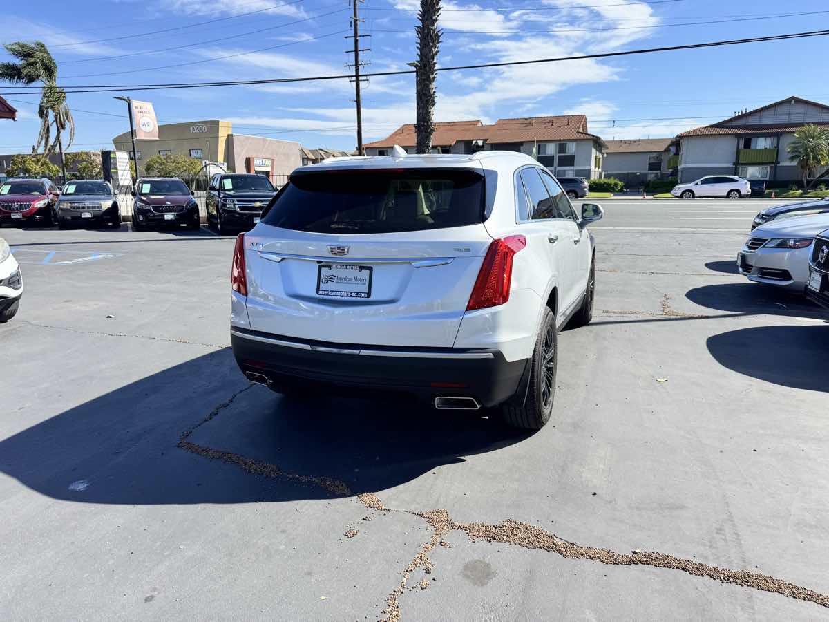 Used 2017 Cadillac XT5 Luxury w/ Driver Awareness Package FWD image 5