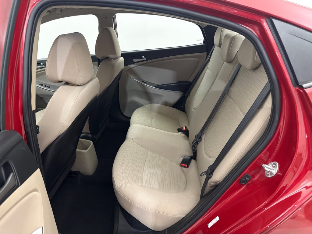 Used 2017 Hyundai Accent SE FWD image 28