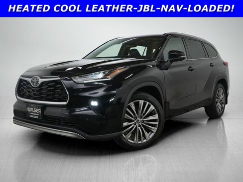 Used 2022 Toyota Highlander Platinum image 1