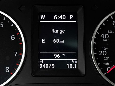 Used 2017 Volkswagen Tiguan Wolfsburg Edition FWD image 34