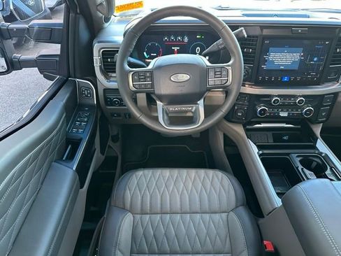 Used 2025 Ford F350 Platinum w/ Platinum Plus Package image 12