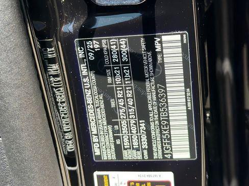Used 2026 Mercedes-Benz GLS 450 4MATIC image 30