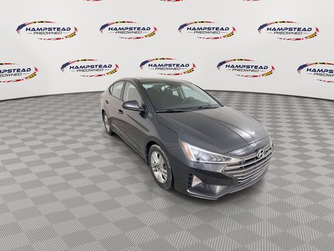 Used 2020 Hyundai Elantra Value Edition w/ Cargo Package (C1) image 2