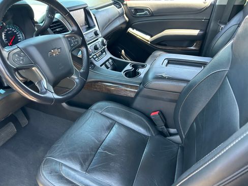 Used 2020 Chevrolet Suburban LT AWD/4WD image 26