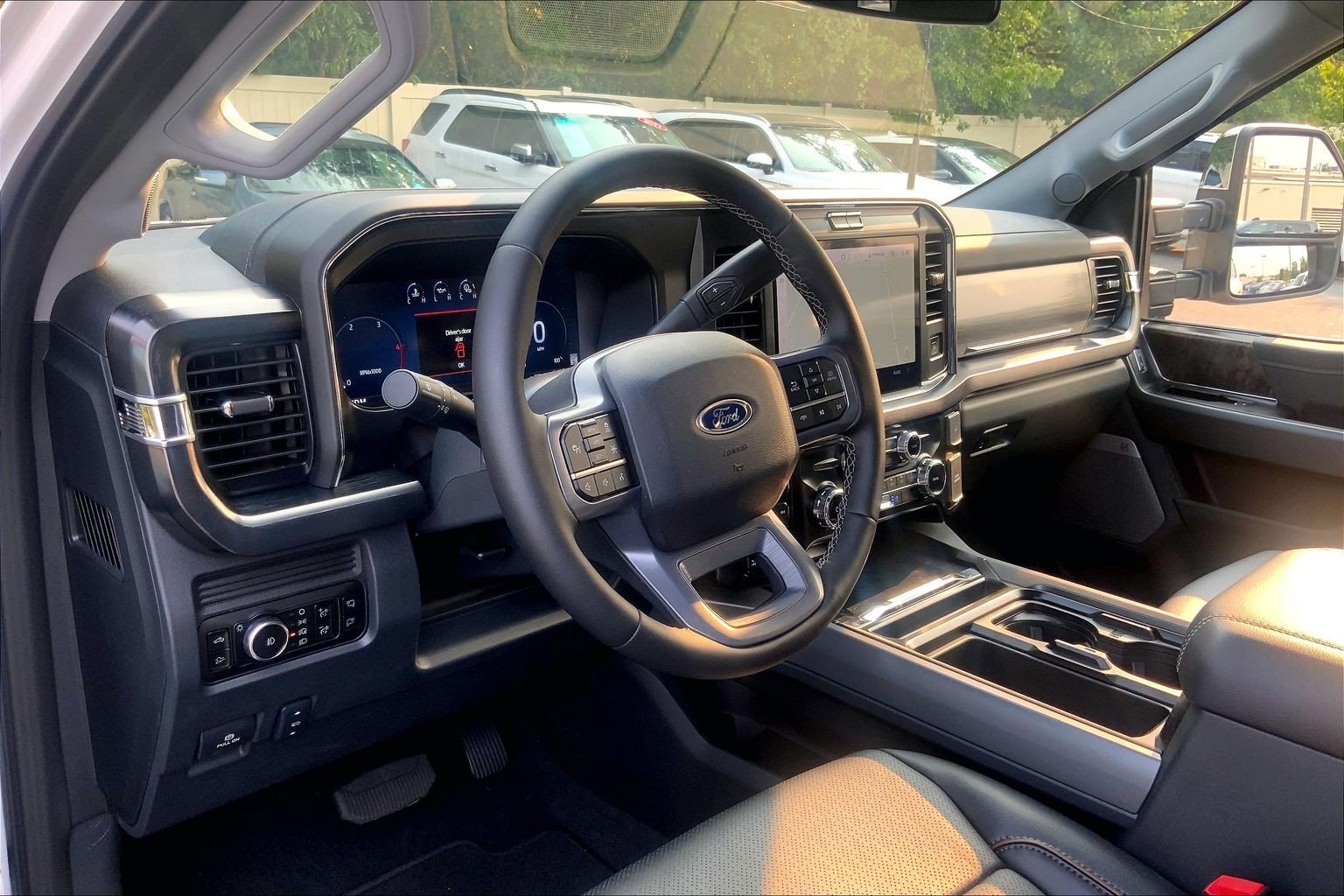 Used 2026 Ford F250 Lariat w/ Lariat Premium Package AWD/4WD image 15