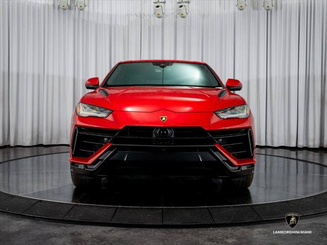Used 2024 Lamborghini Urus S AWD/4WD image 2