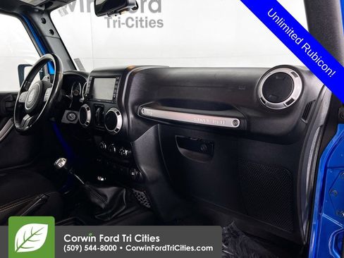 Used 2016 Jeep Wrangler Unlimited Rubicon AWD/4WD image 26