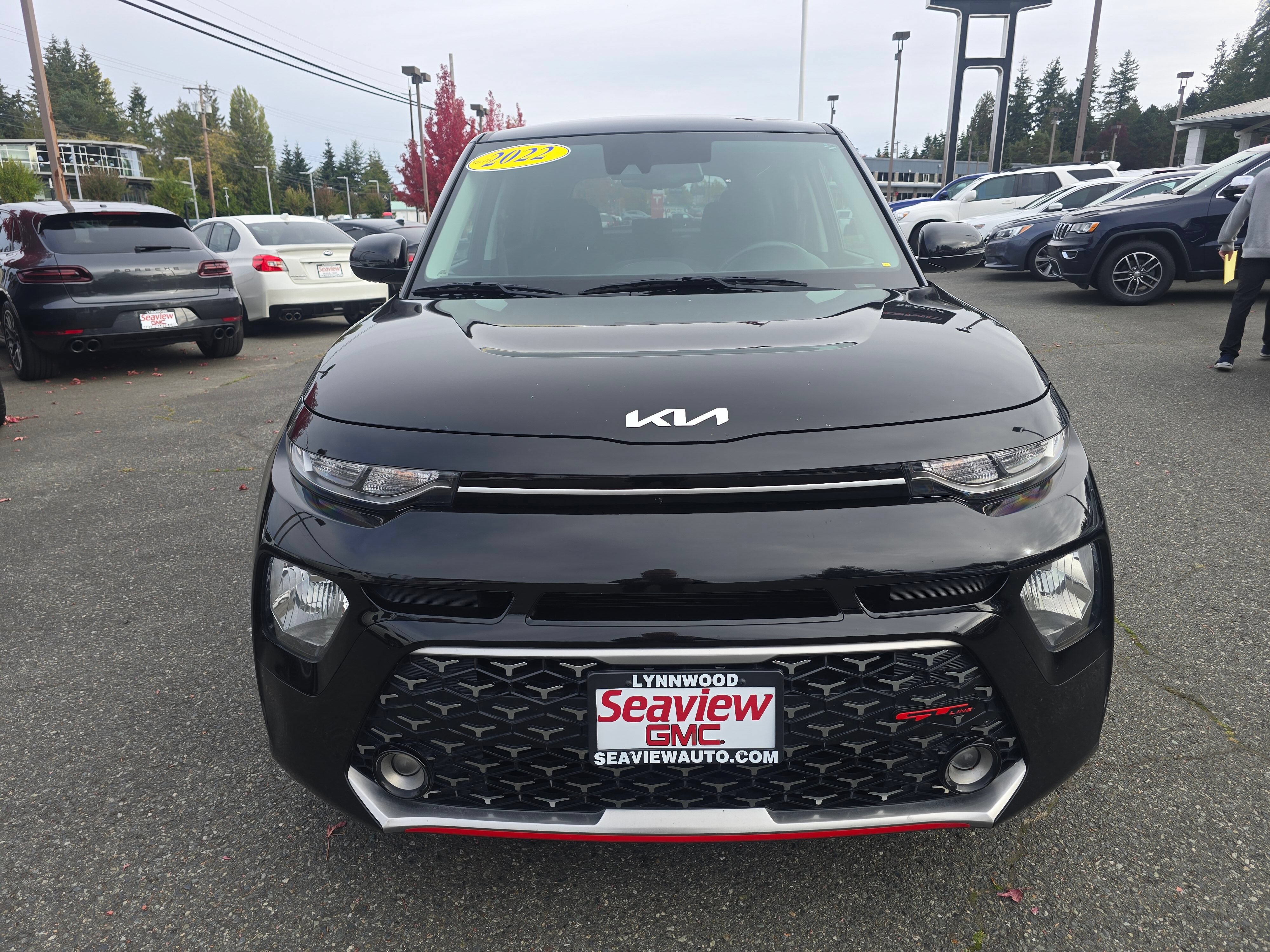 Used 2022 Kia Soul GT-Line FWD image 2