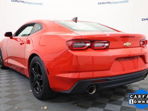 Used 2023 Chevrolet Camaro LT image 9