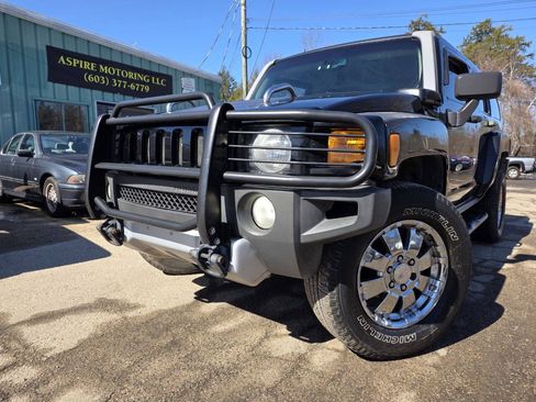Used 2008 HUMMER H3 AWD/4WD image 2