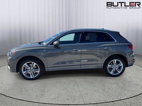 Used 2022 Audi Q3 2.0T Premium w/ Convenience Package image 8