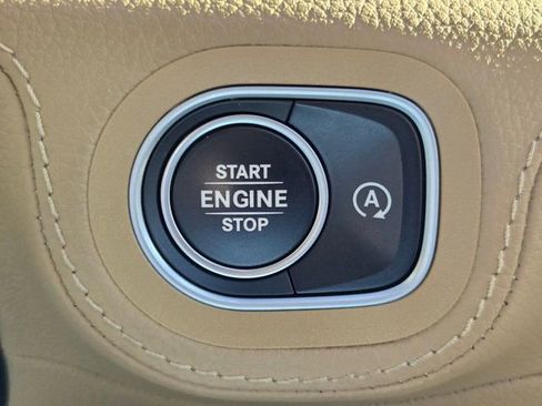 Used 2024 Mercedes-Benz GLS 580 4MATIC image 33