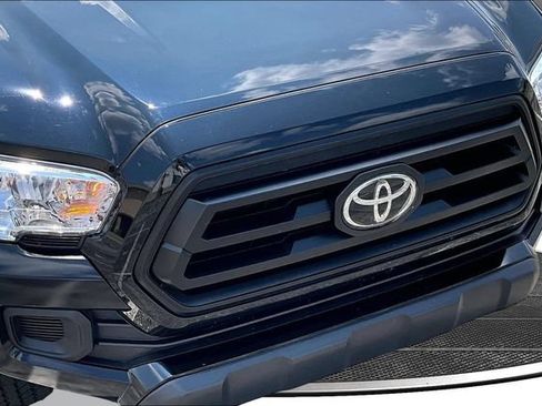 Used 2022 Toyota Tacoma SR AWD/4WD image 31