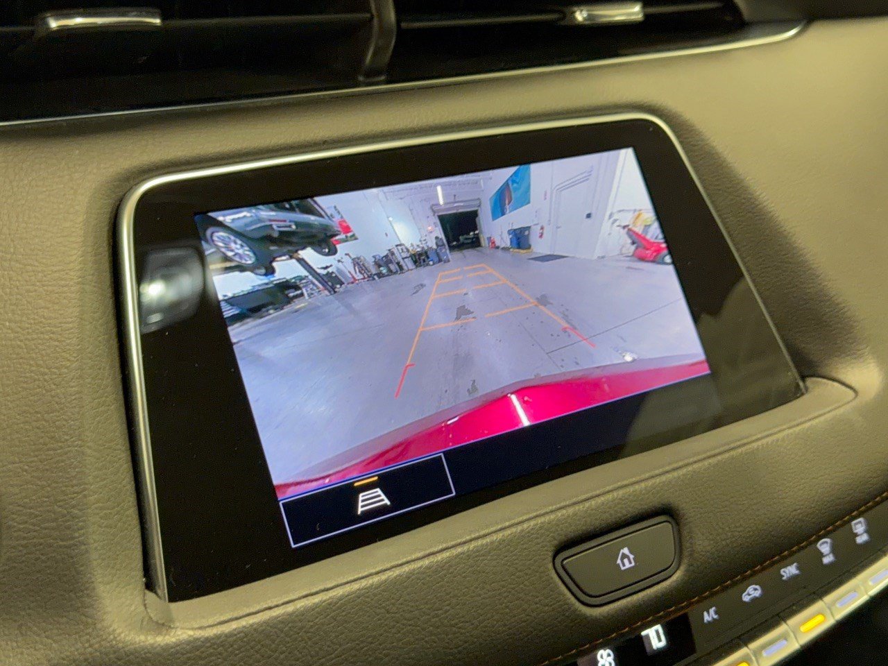 Used 2023 Cadillac XT4 Sport FWD image 24