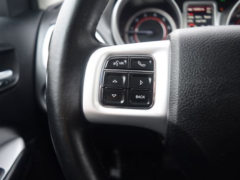 Used 2017 Dodge Journey SE w/ Safe & Sound Group image 6