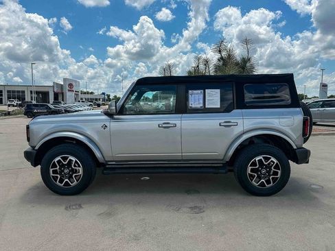 Used 2023 Ford Bronco Outer Banks AWD/4WD image 6