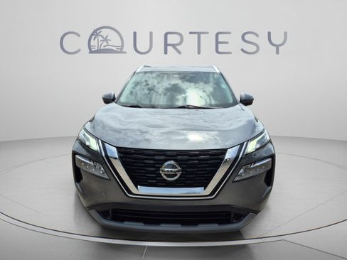 Certified 2021 Nissan Rogue SV w/ Premium Package FWD image 10